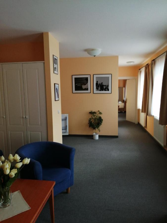 Apartmany Cesky Dvur Mariánské Lázně Екстериор снимка