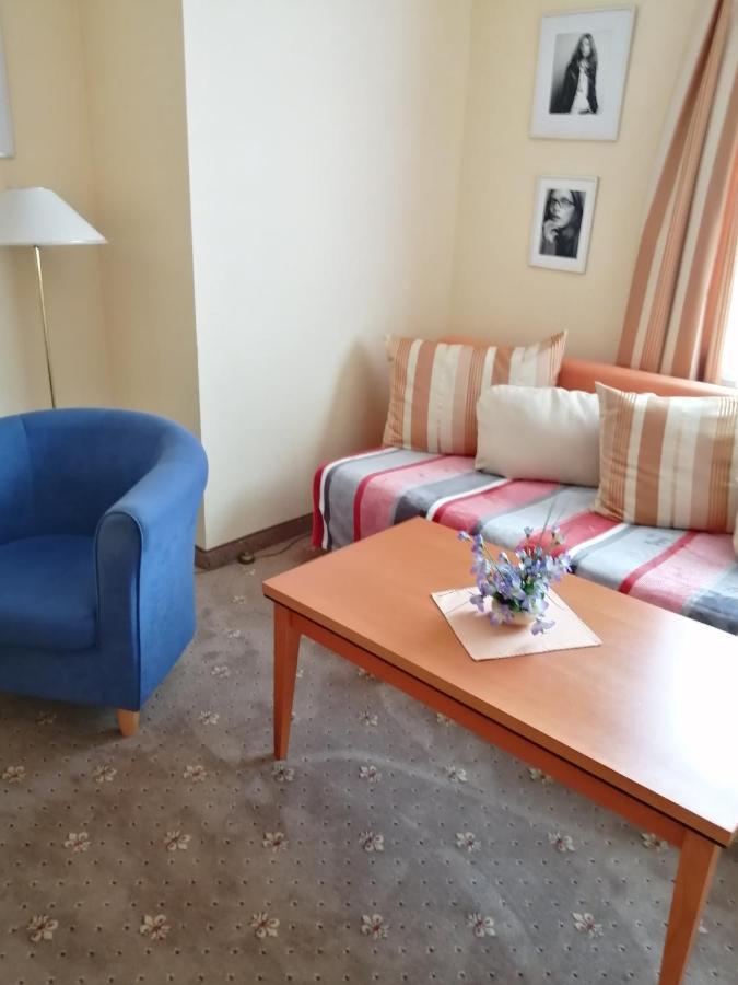 Apartmany Cesky Dvur Mariánské Lázně Екстериор снимка